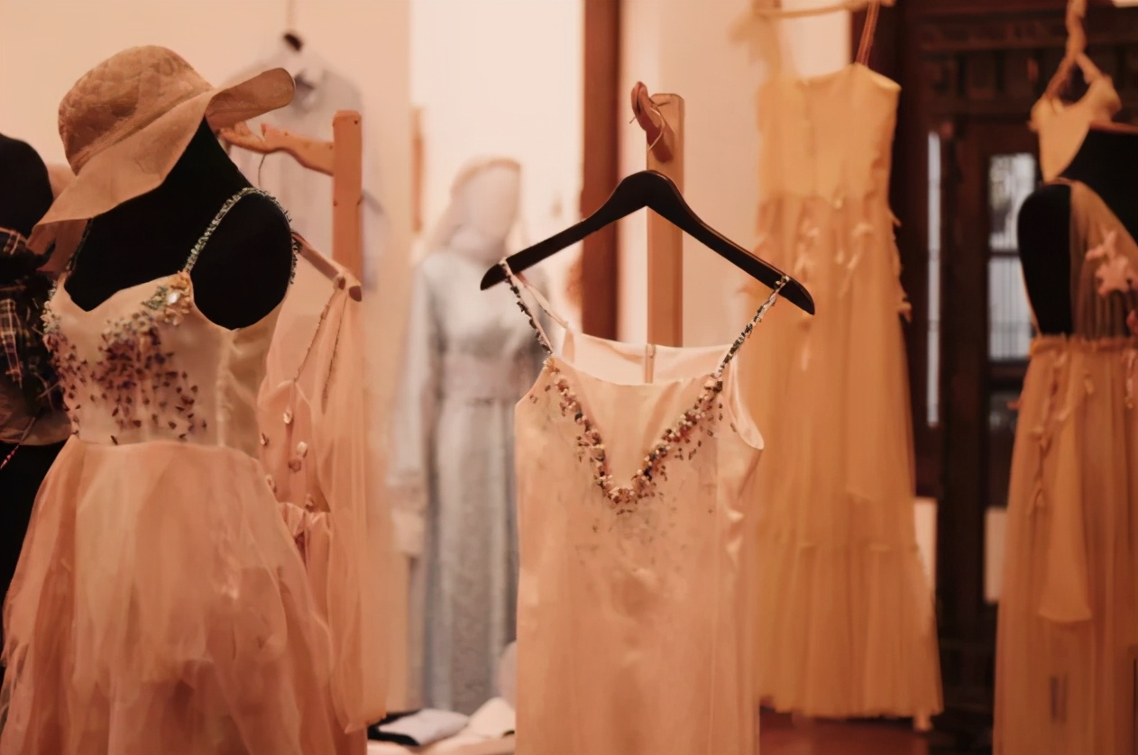 英国留学，穿衣打扮也有讲究，稍有不慎就要闹笑话了