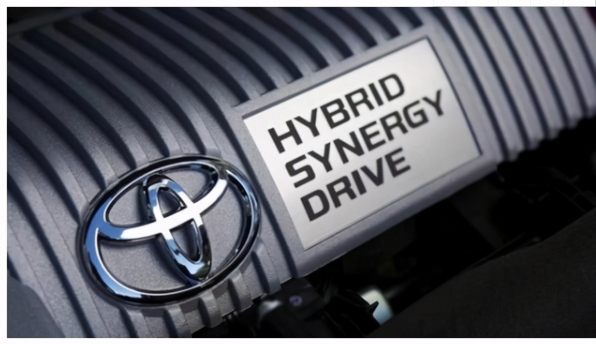 比亚迪坚持混动，一点也不保守，王传福是最懂新能源汽车的那个人