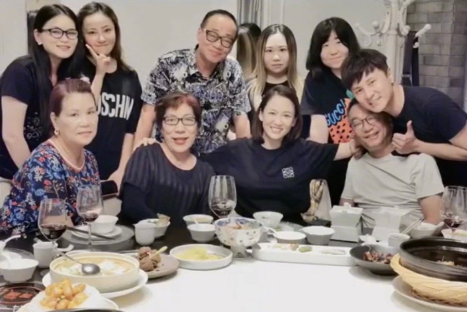 陈乔恩连续4年悼念乔任梁！曾痛哭到要人扶，还替挚友照顾其父母