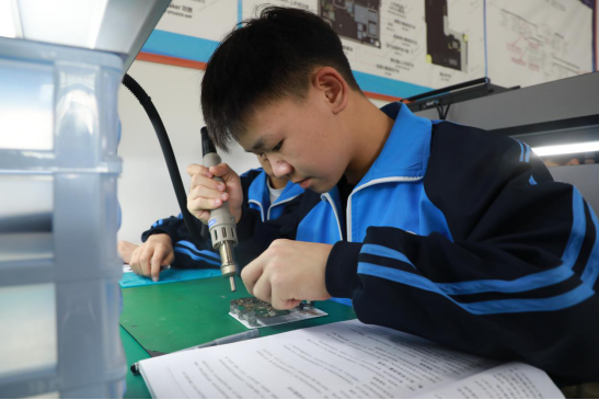 贵州长顺：深化产教融合“网红”专业 开拓学生就业空间