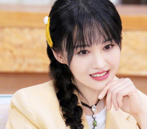 身价50亿富豪把演戏当爱好，专爱跑龙套，张嘉译