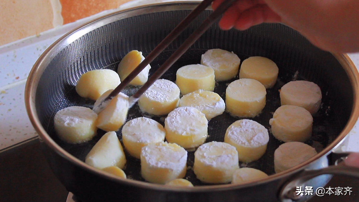 這種豆腐2元一根，比普通豆腐更好吃，軟嫩彈牙，上桌準光盤