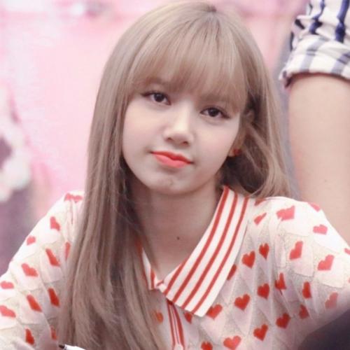 LISA成功的原因，颜值并不是她唯一的武器，5年练