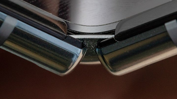 Galaxy Fold 还没有宣布开售，三星又刚开始瞎折腾「秘药屏」手机上