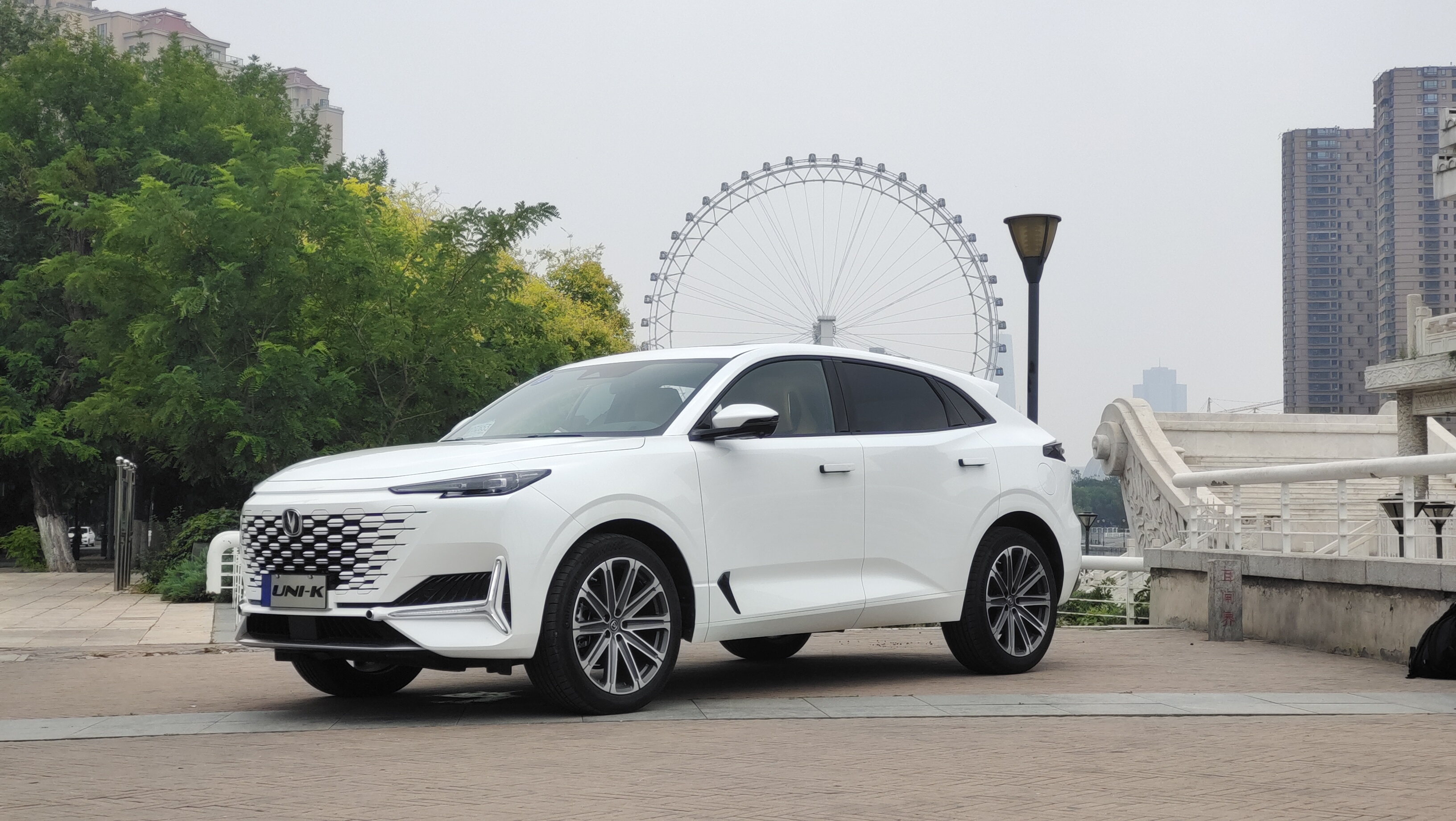不到20万大五座中型suv,长安uni-k能跟冠道拼一拼吗?