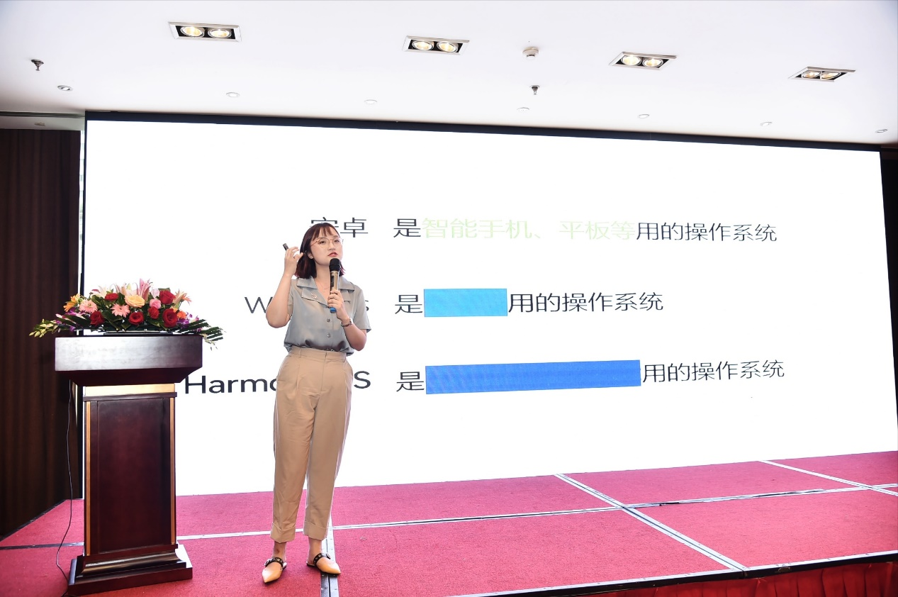 交联演绎创新名作 HUAWEI Mate X2先锋探享日落地重庆江北商业核心