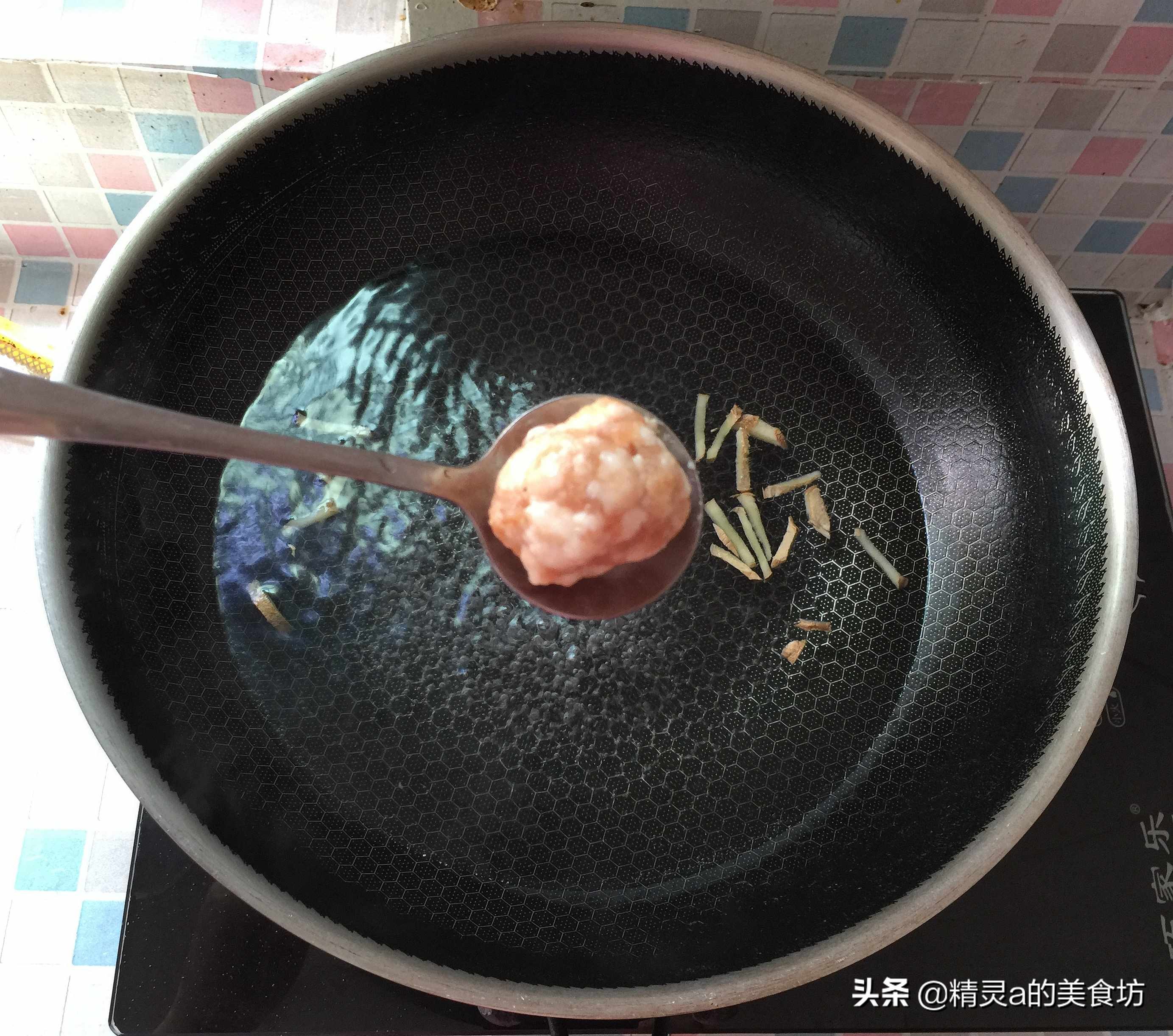 An 8-year-old kid wants to drink this soup. It is simple and easy to make. It is not nourishing. No wonder they don’t drink enough.