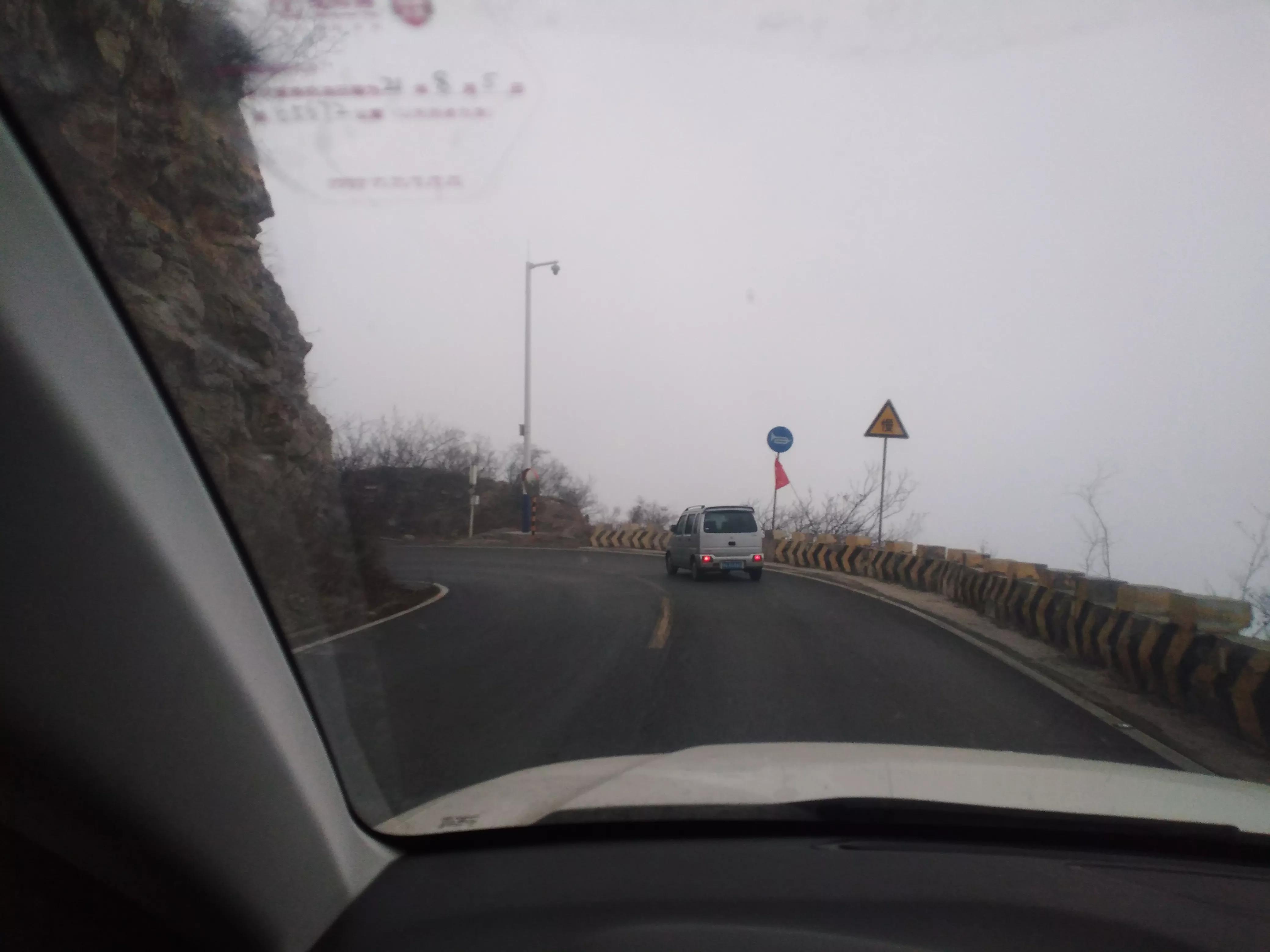 这条盘山公路，各种弯道隧道绕，就藏郑州周边，你知道哪儿吗