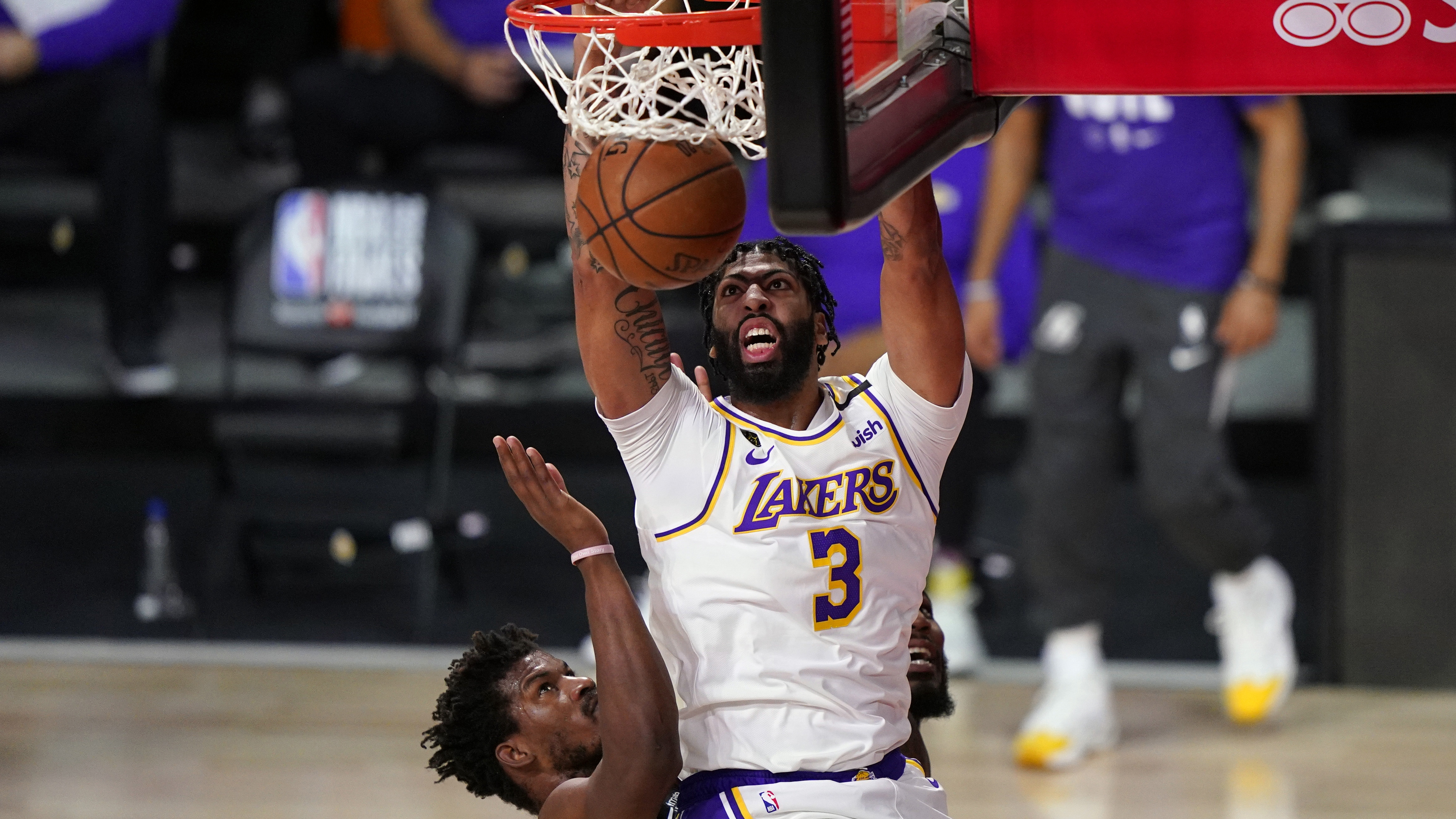 湖人最新消息：一眉哥透露續約5年原因還設一目標，佩總盛讚詹眉組合！-黑特籃球-NBA新聞影音圖片分享社區