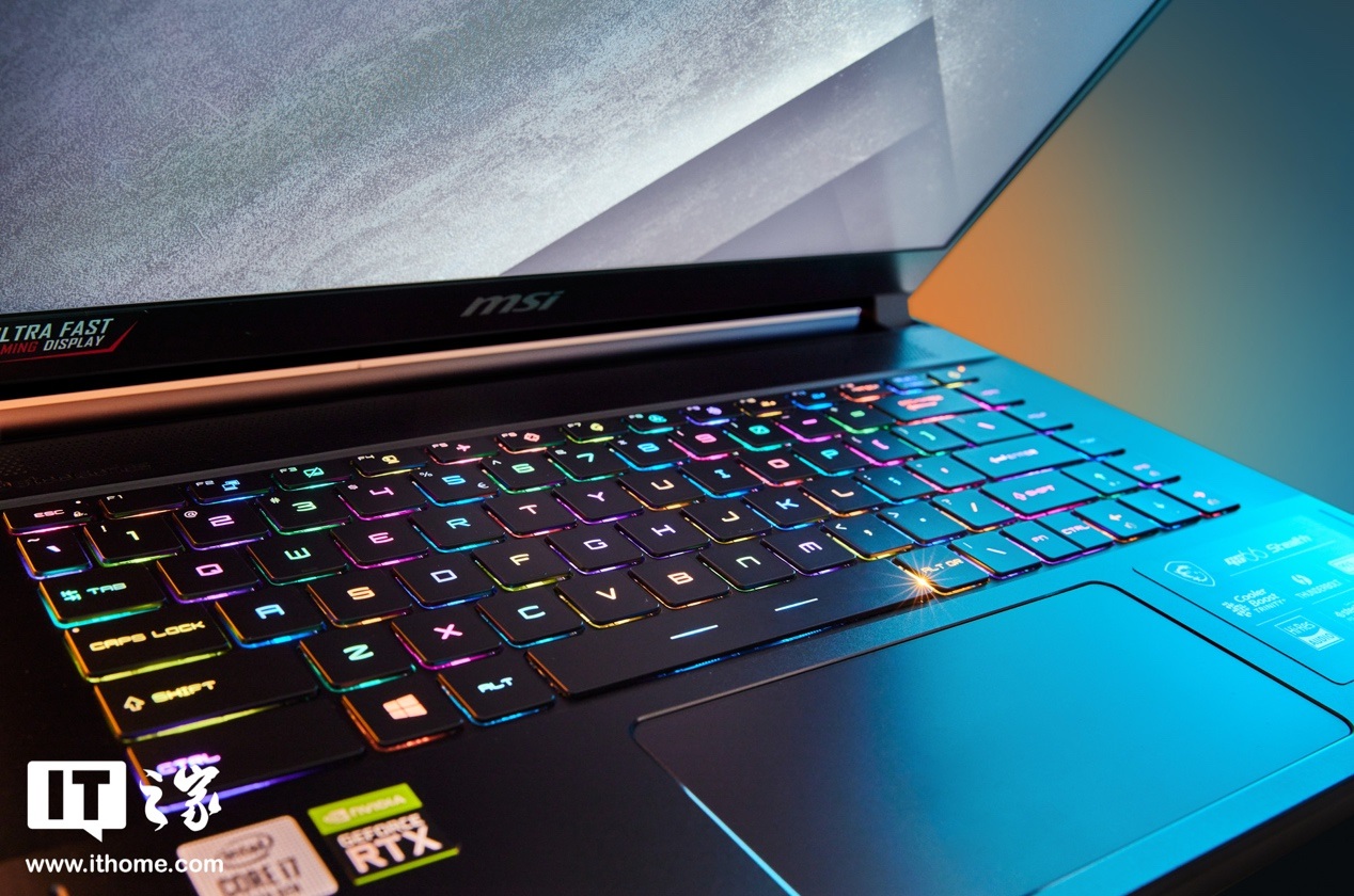 至轻至薄的游戏笔电，微星绝影 2 GS66 体验评测