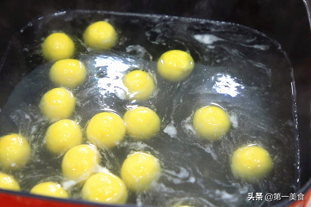 Sweet potatoes can still be eaten like this!  The farm’s characteristic practice, do not need 1 drop of oil, cook each one sweet and soft