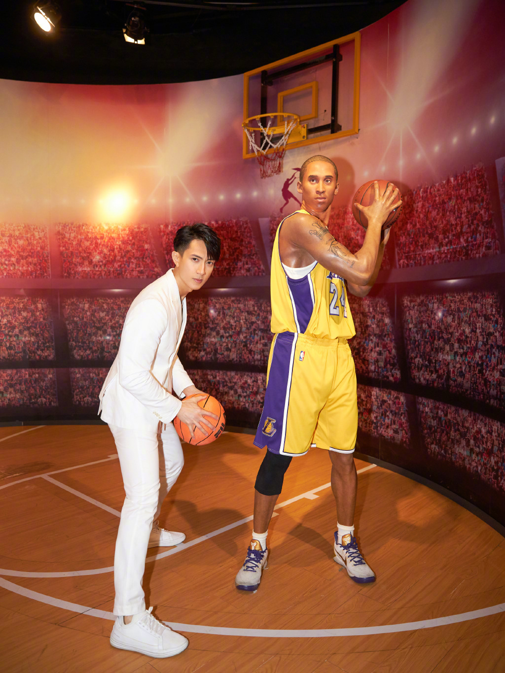 Wu Zun takes a wife to attend homecoming to bask in close according to, one contrast discovers: Middleaged grow stout has many general