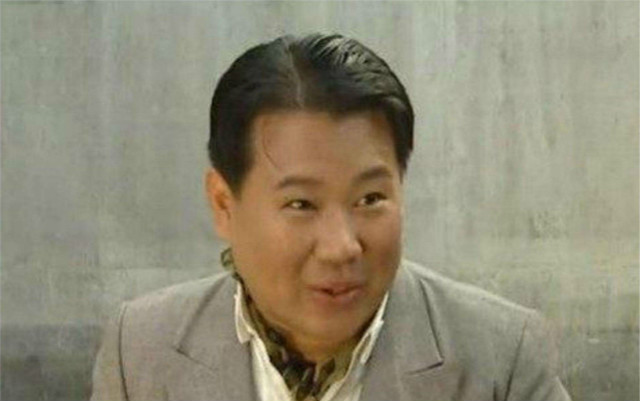 在郭德纲落魄时抛弃他和儿子，如今胡中惠过得