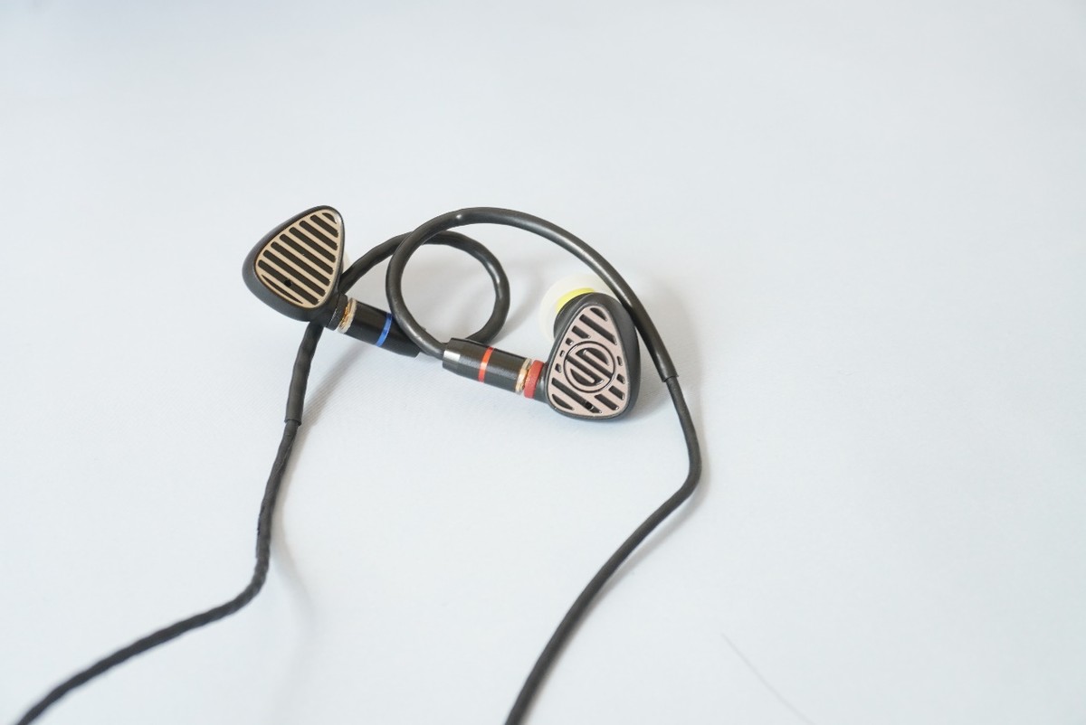 400元的有线耳机值得买吗？BGVP DN3 hifi耳机或可一试