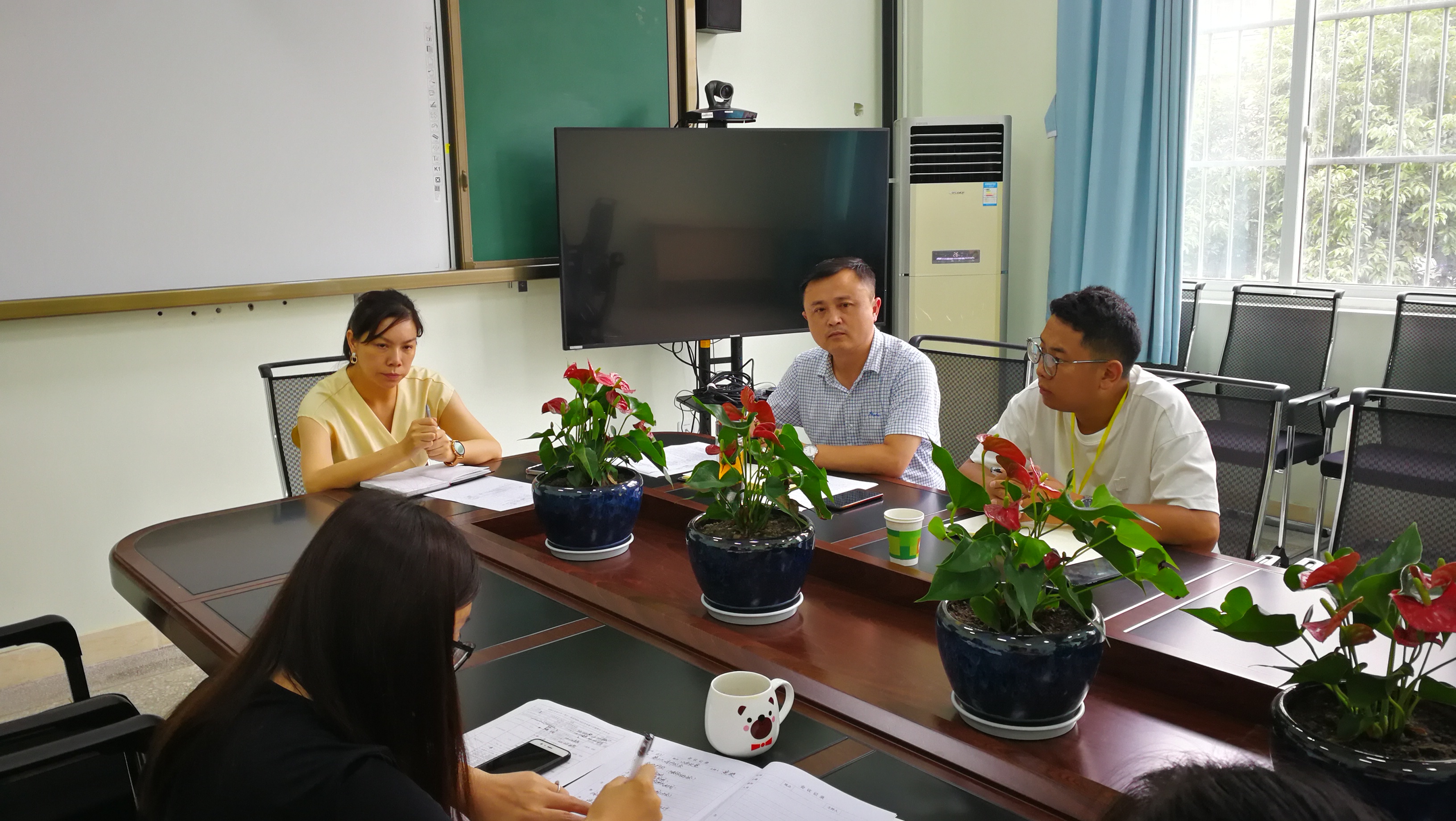 双流实小（东区）迎接巴塘县竹巴龙小学副校长英扎跟岗学习报道