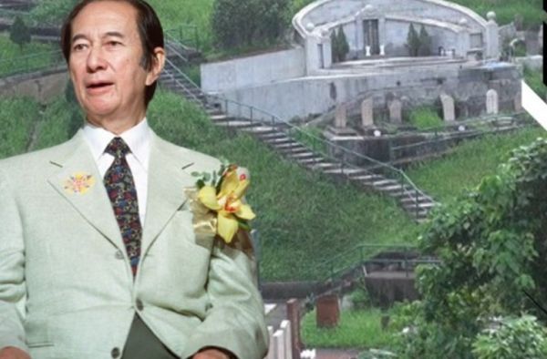 98岁赌王何鸿燊病逝，墓地公开，生前最后公开照