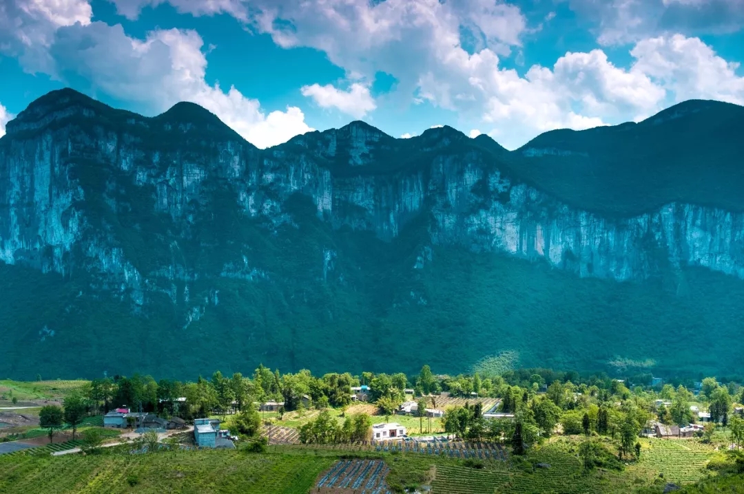 这才是夏季值得去的八大避暑天堂，人少景美，还自带空调模式