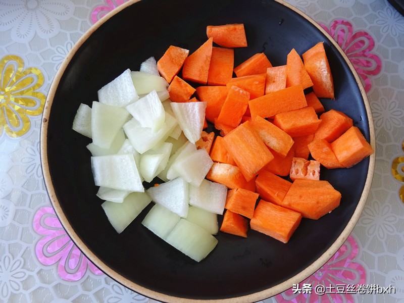 排骨和它是絕配，排骨燜飯加一把，口感口味都好了，營養賽雞湯