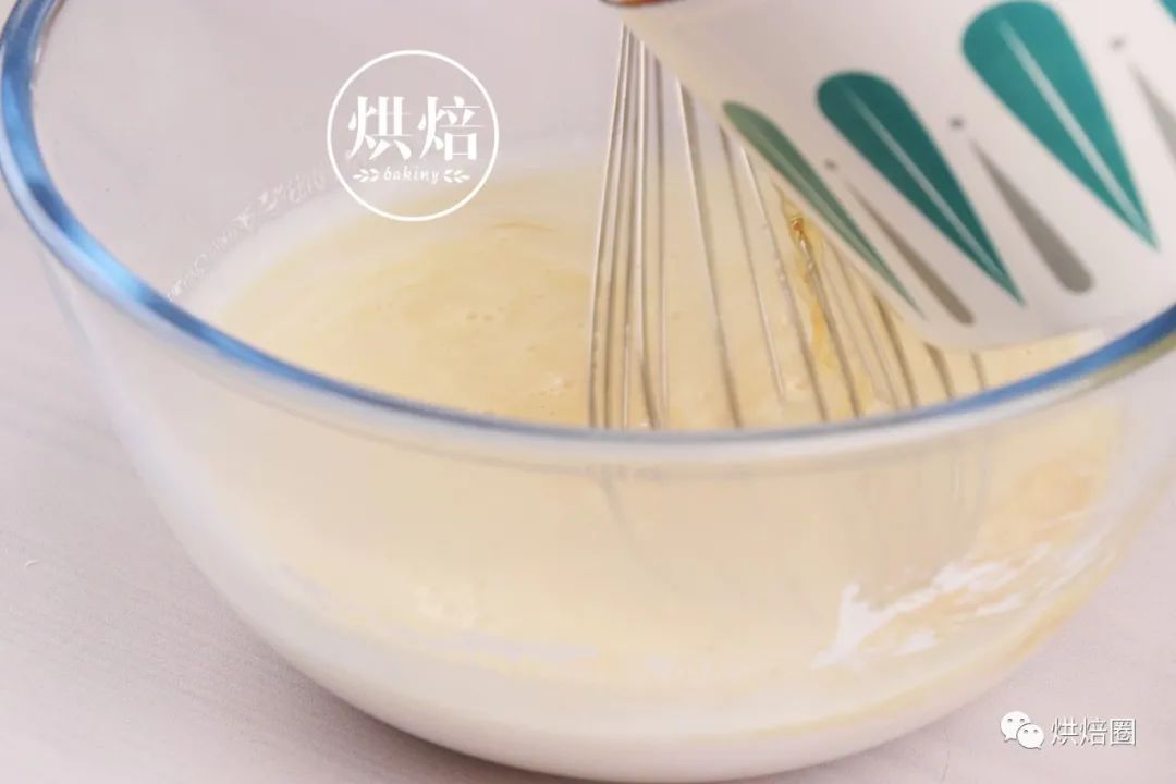 看起来一个能卖一百的水晶粽 实际上是做月饼剩下的糖浆做的