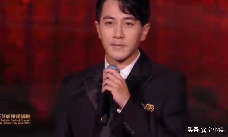 大湾区中秋晚会10位男星的尴尬,打破了娱乐圈3条不成文的隐藏规则