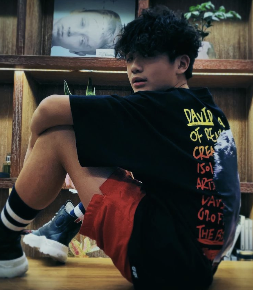 曹格晒照为儿子庆生，13岁Joe长成帅气少年，Grace姐姐可爱出镜