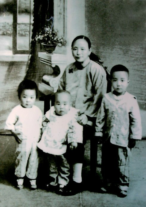 胡适的悍妻江冬秀：一个用菜刀保卫婚姻的女人