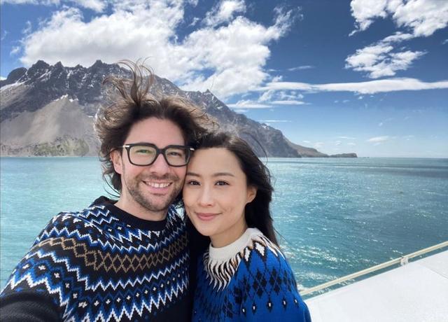 陳法拉產後三個月秀苗條身材，法籍丈夫曬甜蜜合影高調示愛