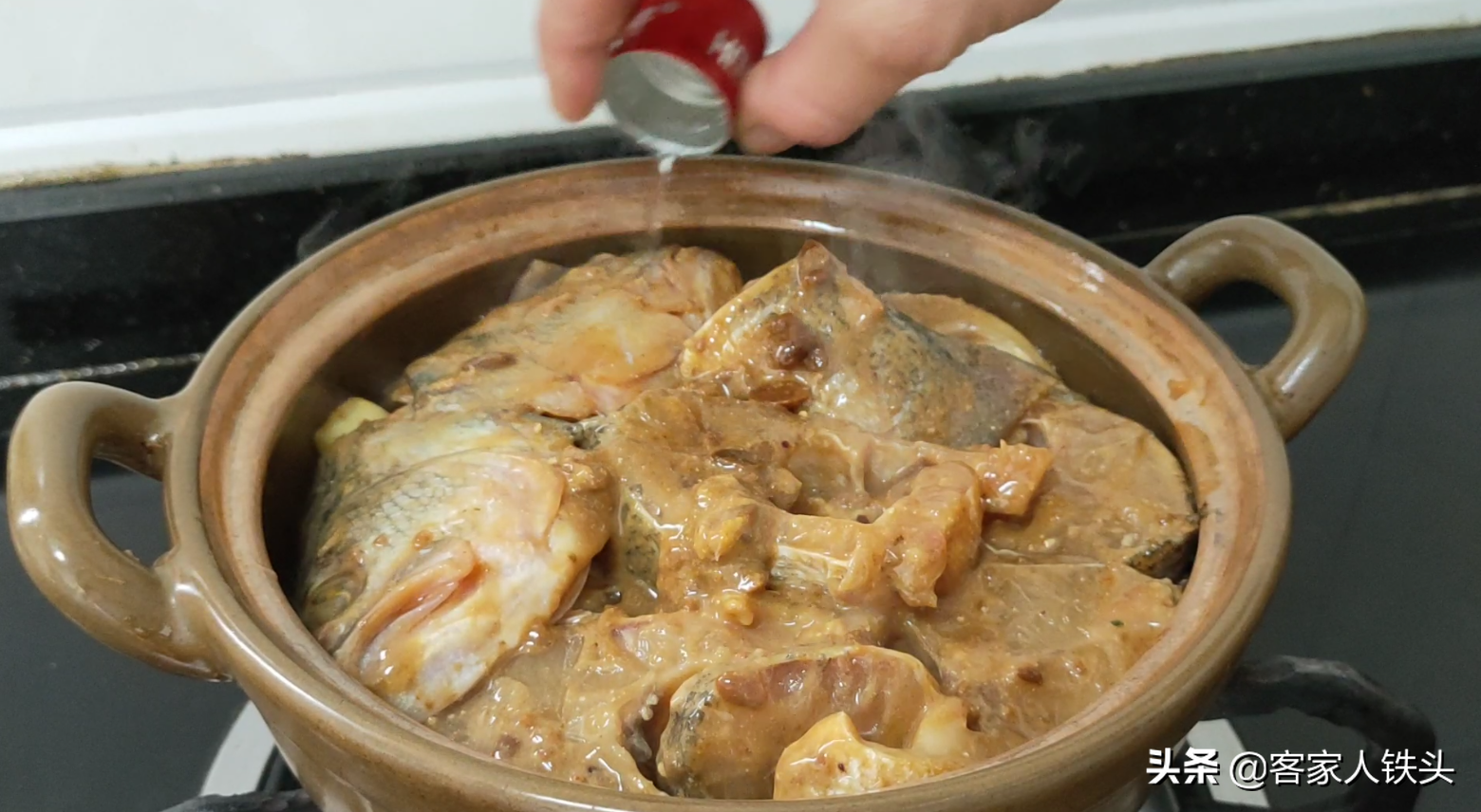 天冷吃魚別煎炸，試試一個懶人做法，6分鐘出鍋，好吃不腥口感滑