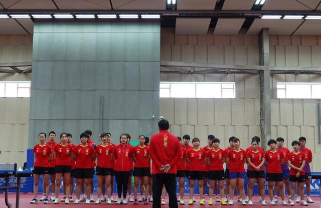 国乒队内大战！樊振东、王艺迪夺冠，女乒接班