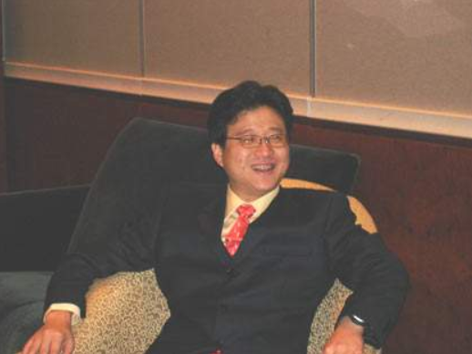 网易丁磊发家史：办网易、养肉猪、做游戏，却