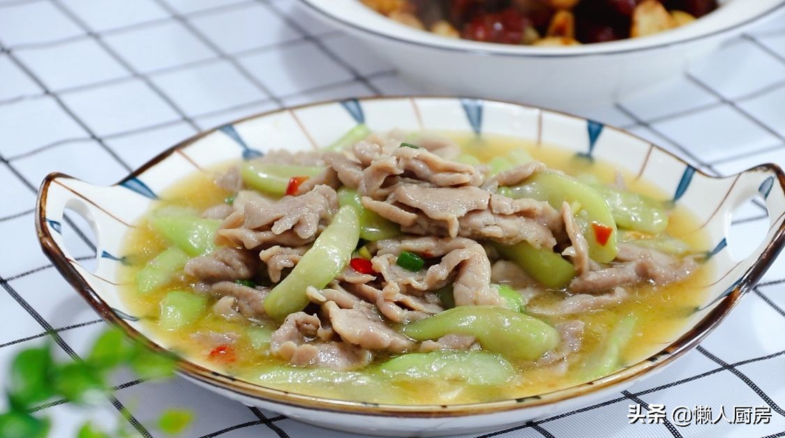 這是快手家常菜絲瓜炒肉片，豬肉這樣上漿，吃著嫩滑