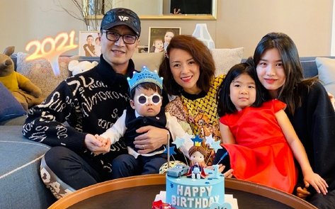 汪峰公开示爱章子怡，一口气晒了九张图，每张