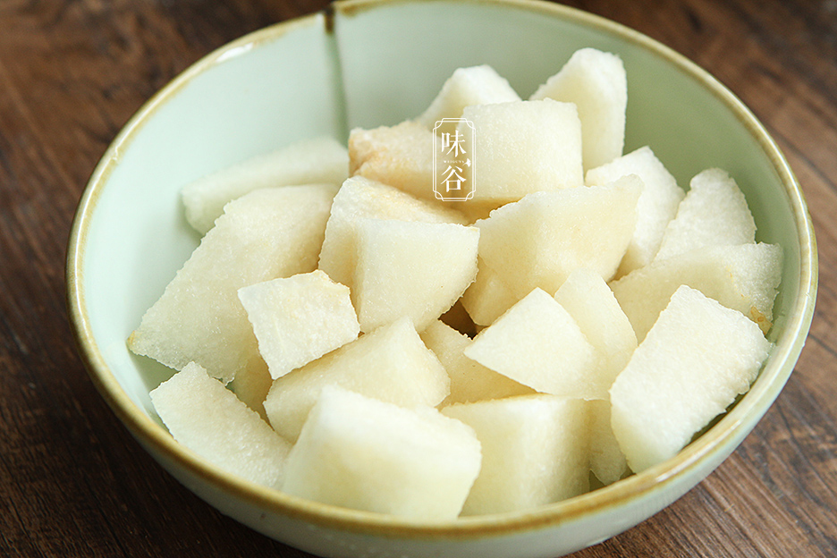 立秋将至，这糖水要多喝，润燥下火，味道清甜，一周喝2次不嫌多