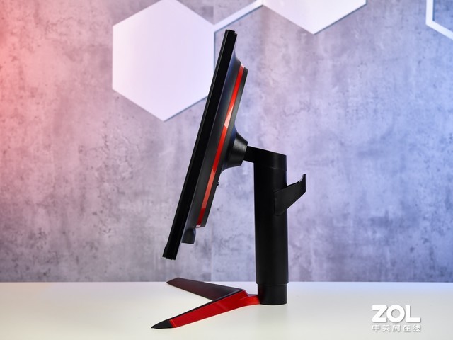 超凡240HZ刷新率 LG 27GN750电竞显示器开箱体验