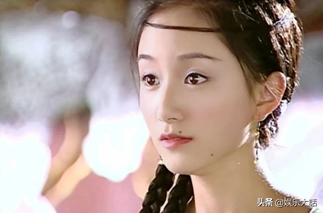 脸上有痣也好看的女演员，只服这6位，位置恰到