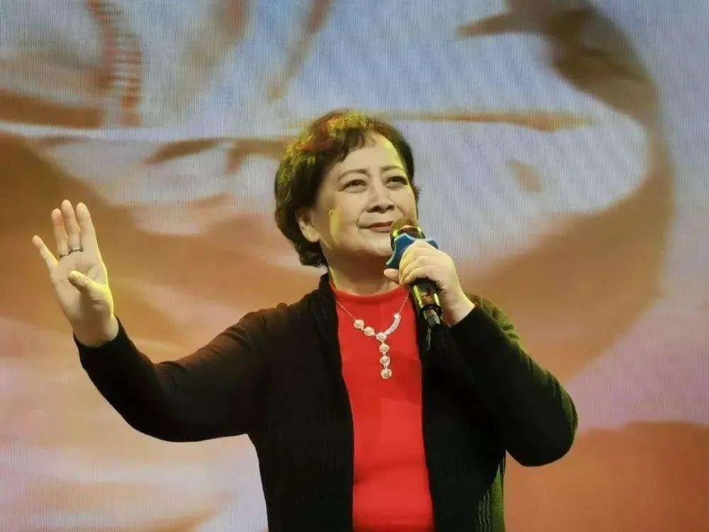 因一场演出，与毛泽东主席结缘，演观音菩萨出