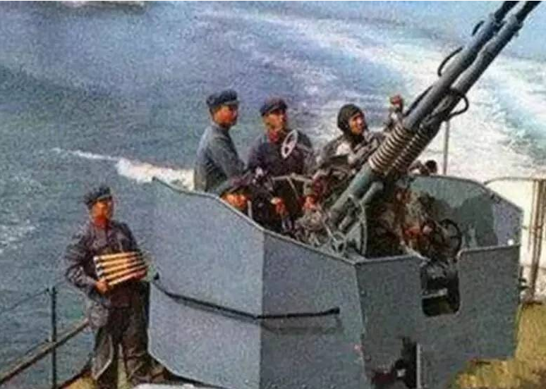 南沙海战：我方28分钟结束战斗，收复9岛礁，击毙越军300余