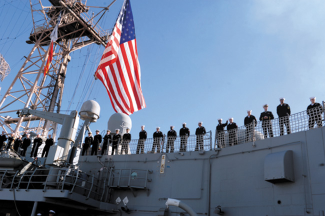 拖垮了苏联，压制住俄罗斯，为何唯独对中国没