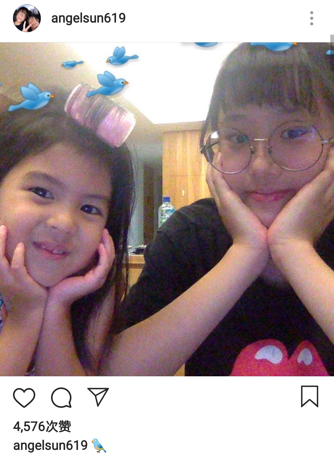 梧桐妹晒与妈妈妹妹同框，波妞戴卷发器爱臭美，贾静雯素颜仍年轻