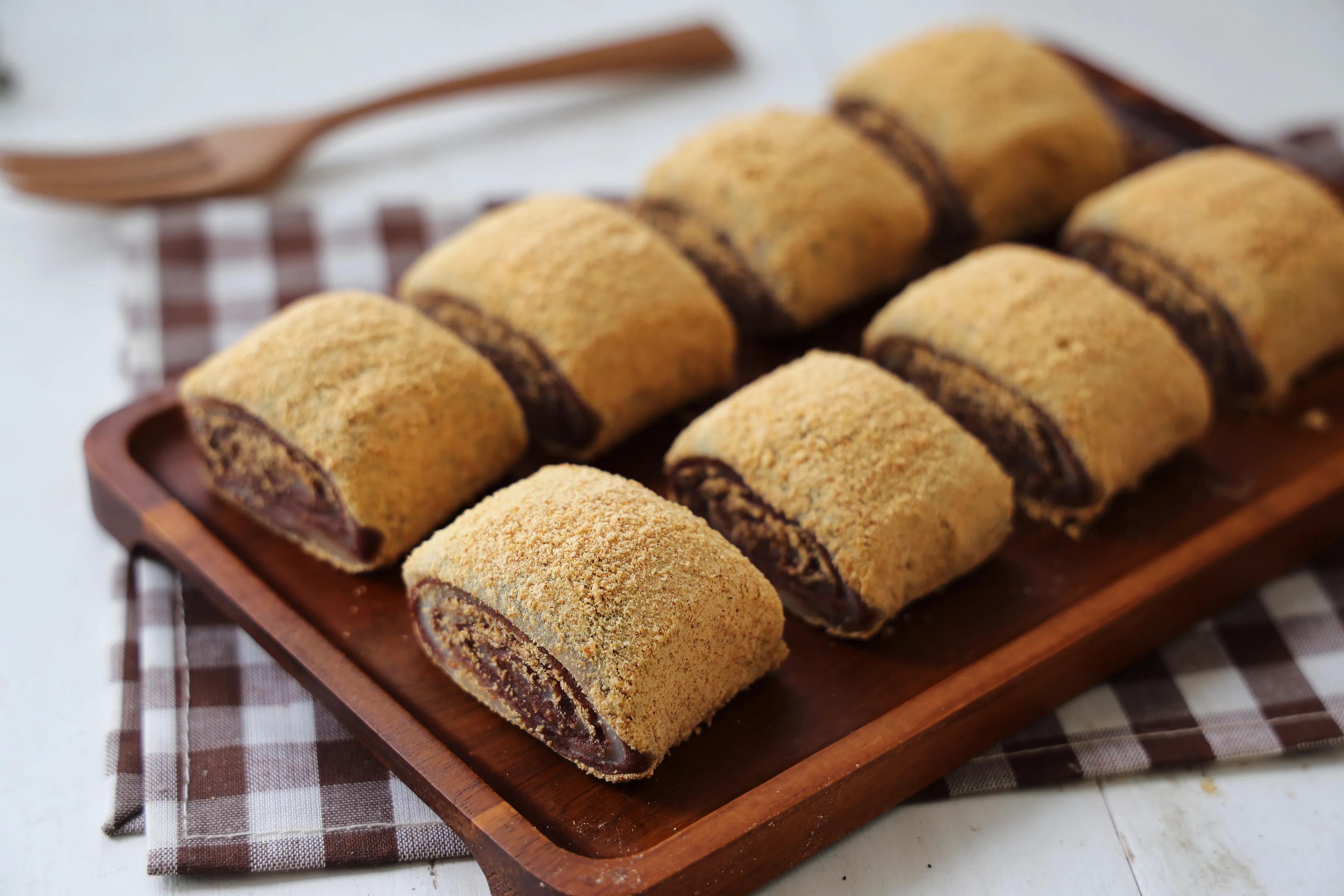 夏天必吃的小吃，糯唧唧的，冰涼爽口，咬一口就上癮，超級好吃哈