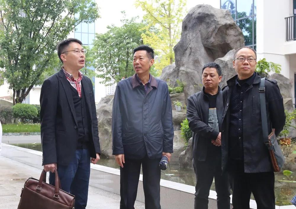 互学互鉴 共谋发展 ——大英中学一行到达州中学考察交流