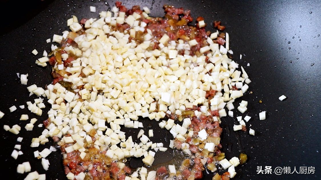 這是武漢糯米雞的做法，為何沒有雞肉，卻叫這個菜名？