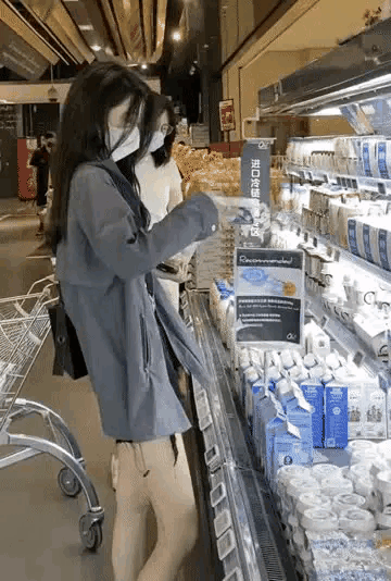 搞笑美女，空姐这个位置好图片