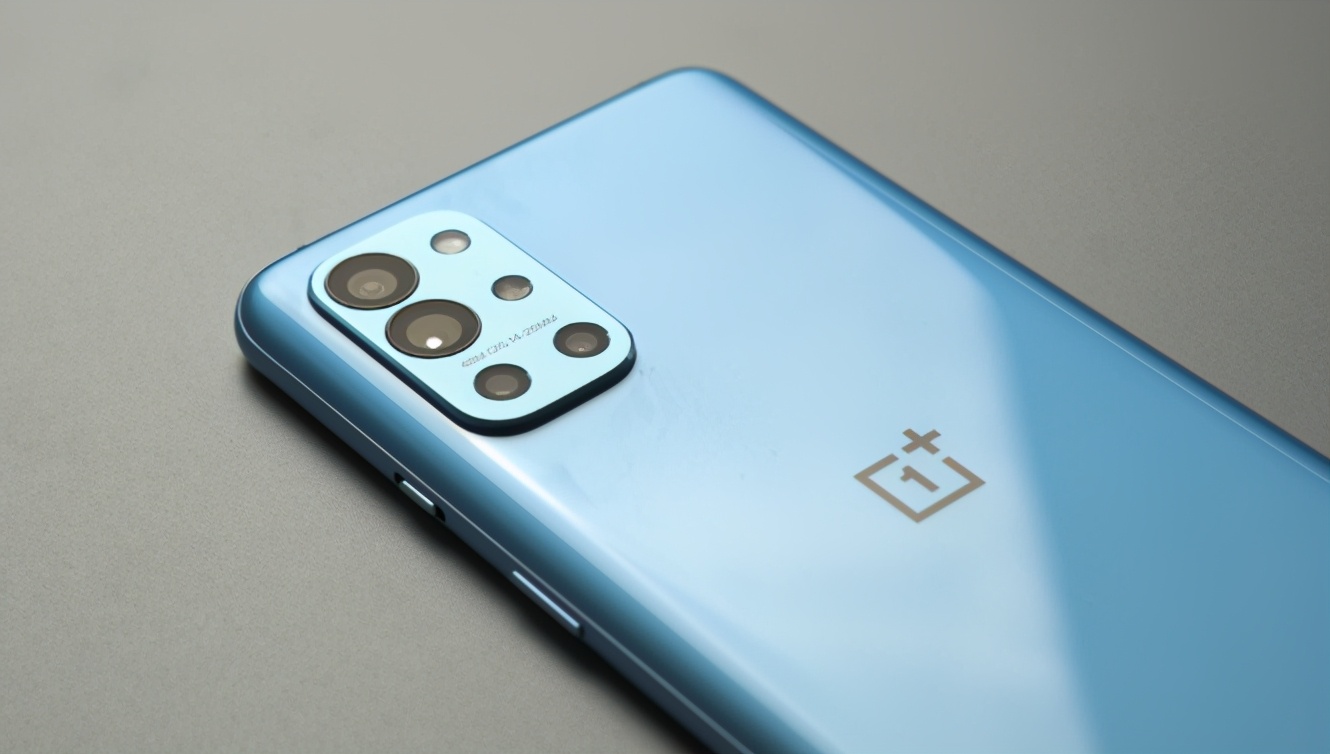 3000元以内，目前这4部手机值得买，快看看你用上了哪部？