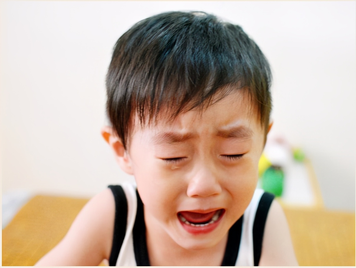 为什么我们的孩子越来越脆弱，家长越管越错？