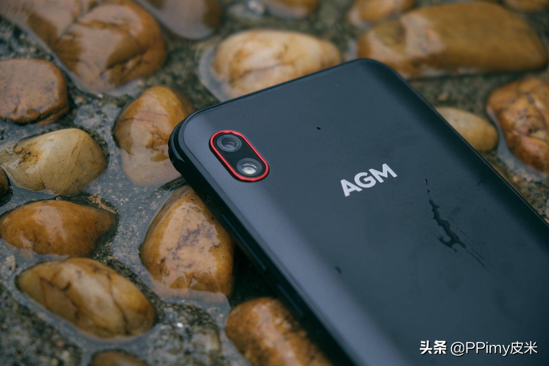 最合适老年人应用的智能机：AGM H2