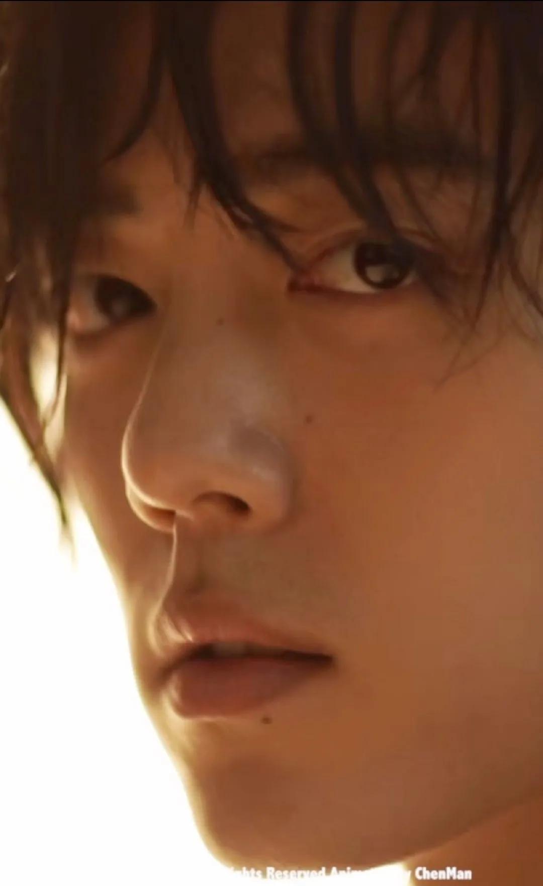 大片|肖战浴室大片晒出眼波流淌当真是郎艳独绝