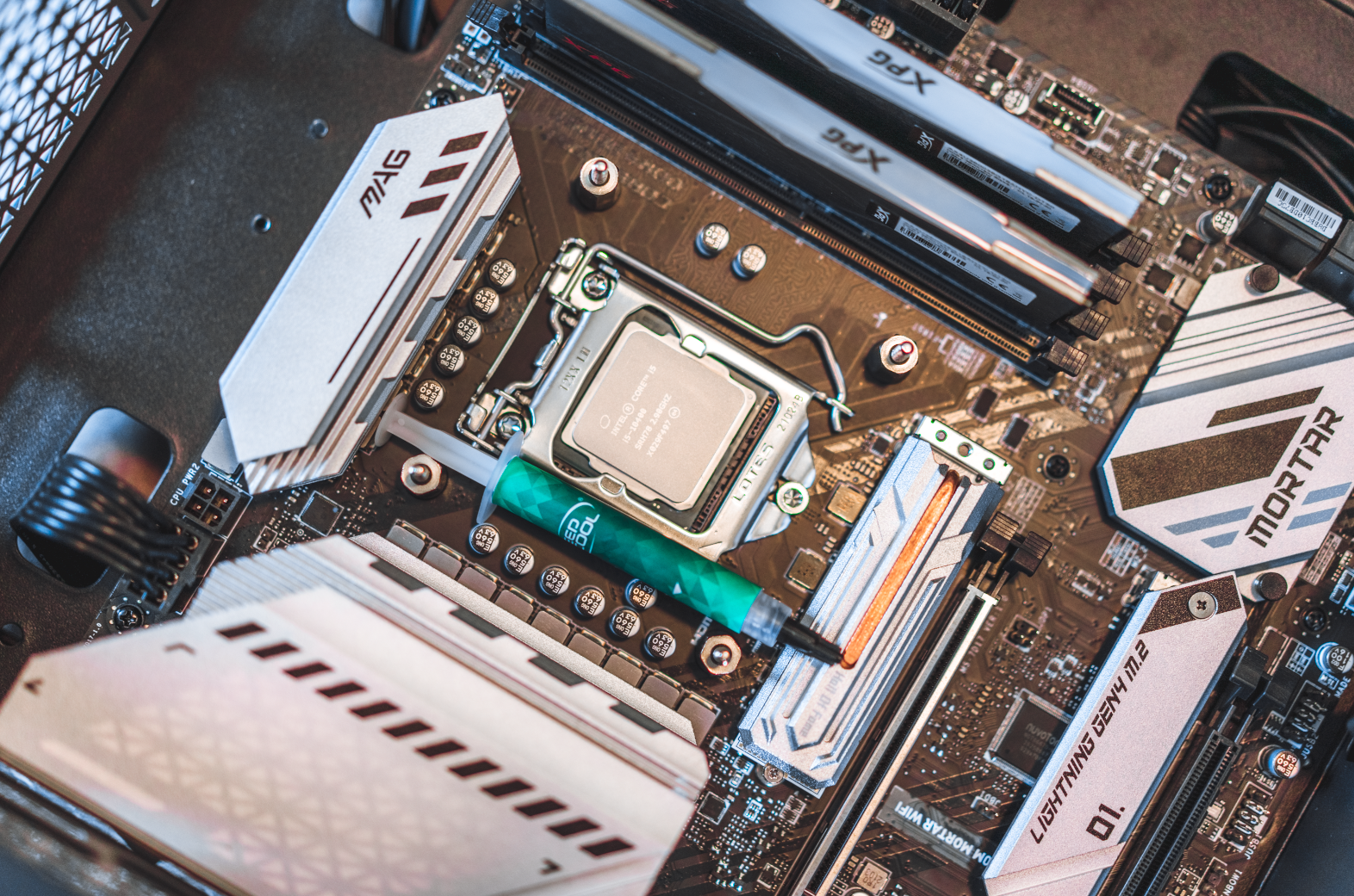 向AMD开炮！中端主板不能内存超频？intel正式终结