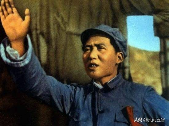 毛泽东的大手笔：归纳概括定性，排比震撼人心