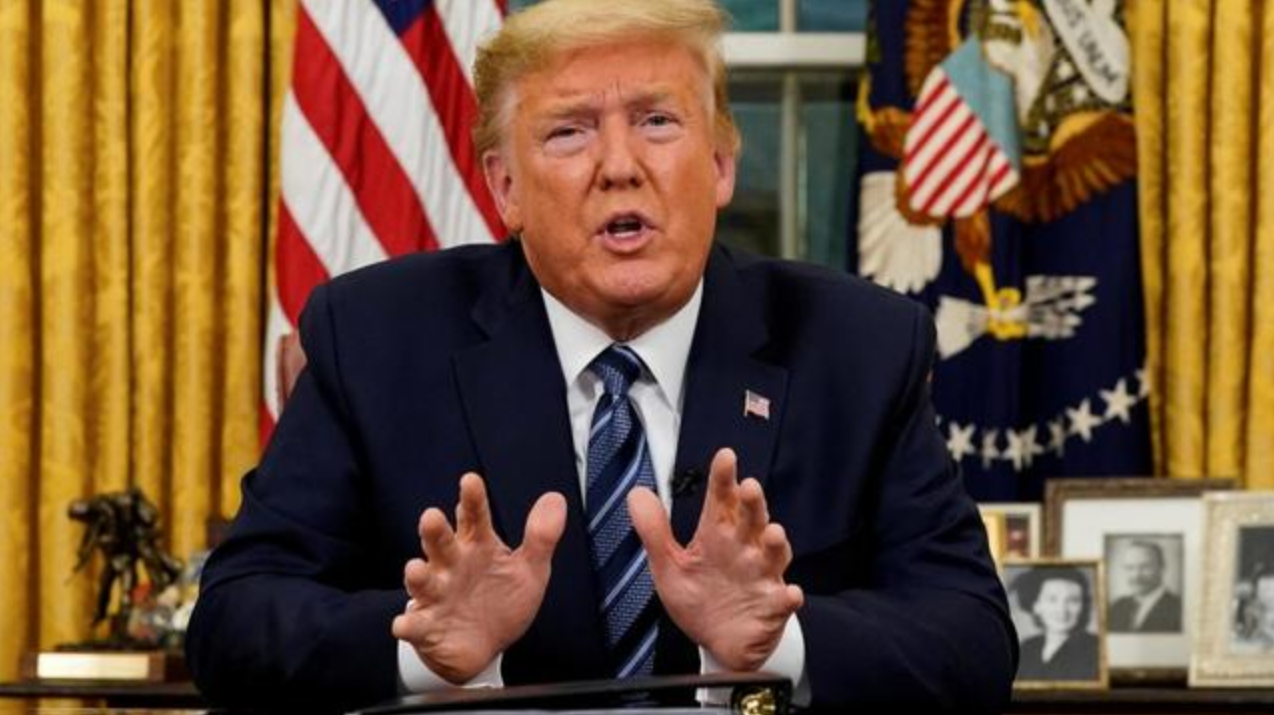 数千辆巴士堵白宫？福奇说出真相，反遭特朗普